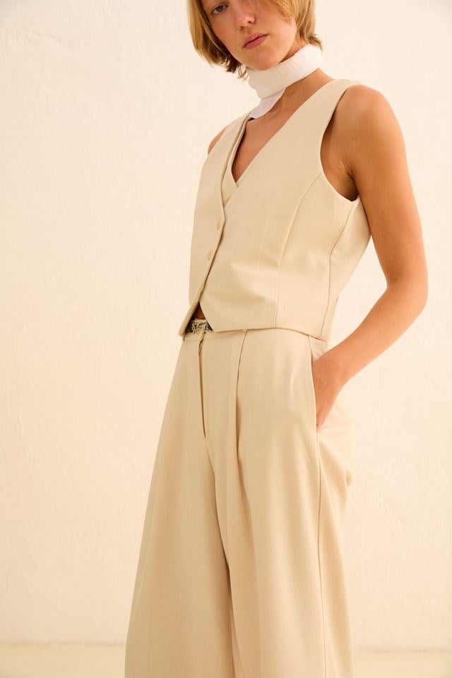 DOUBLE VEST