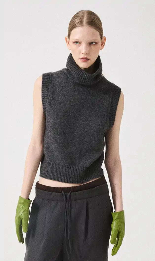 KNIT TURTLE VEST