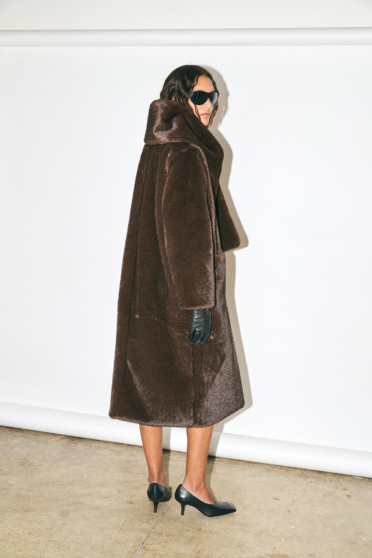 FAUX-MUFFLER MINK LONG COAT