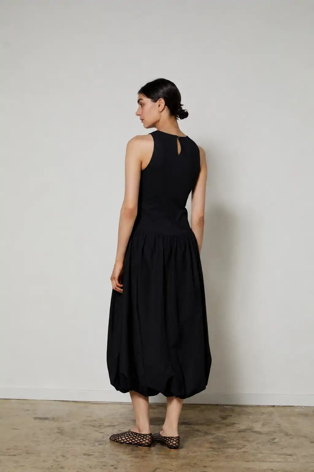 LONG DRESS SLEEVELESS