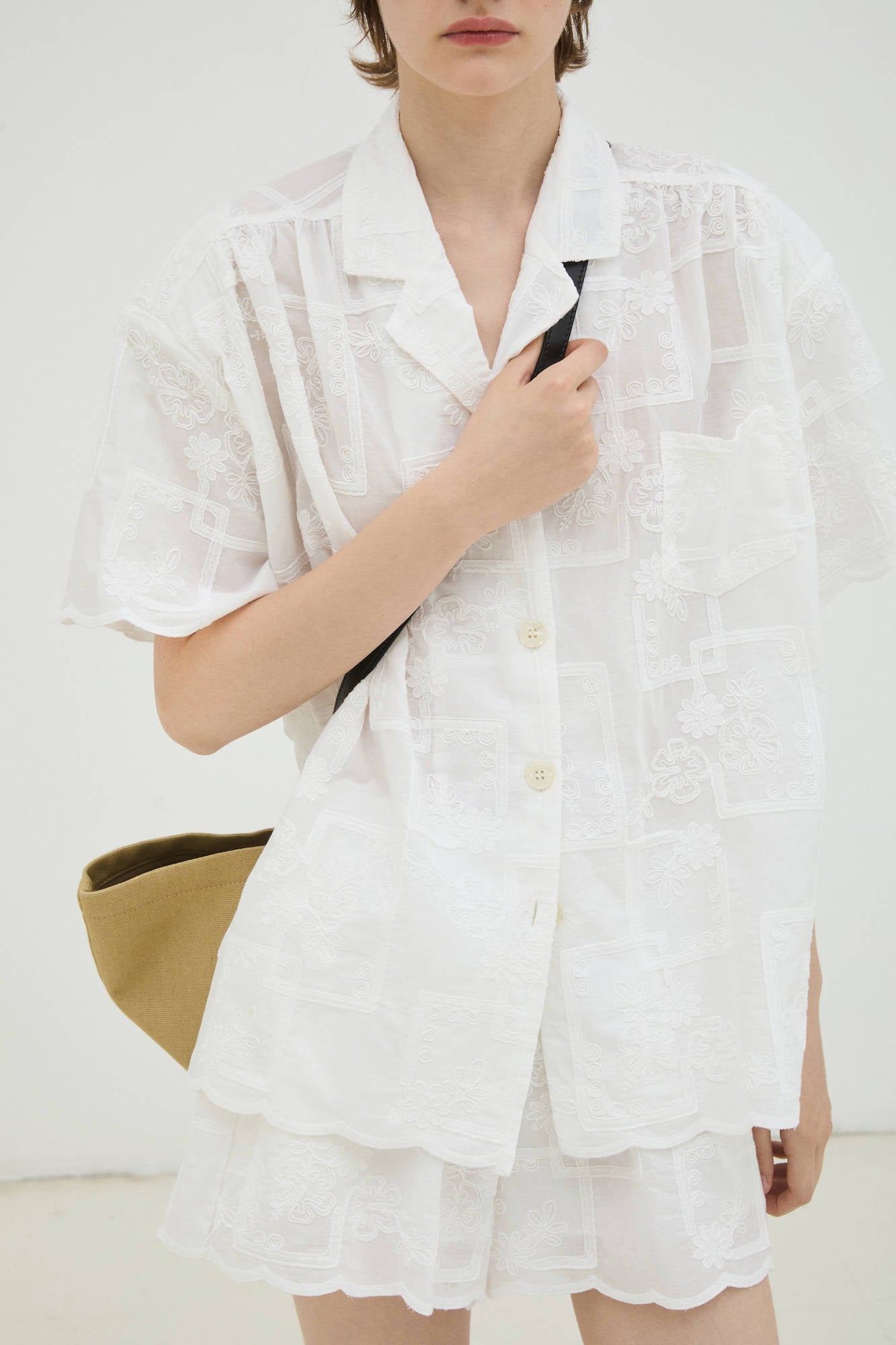 LACE SHORTS SET