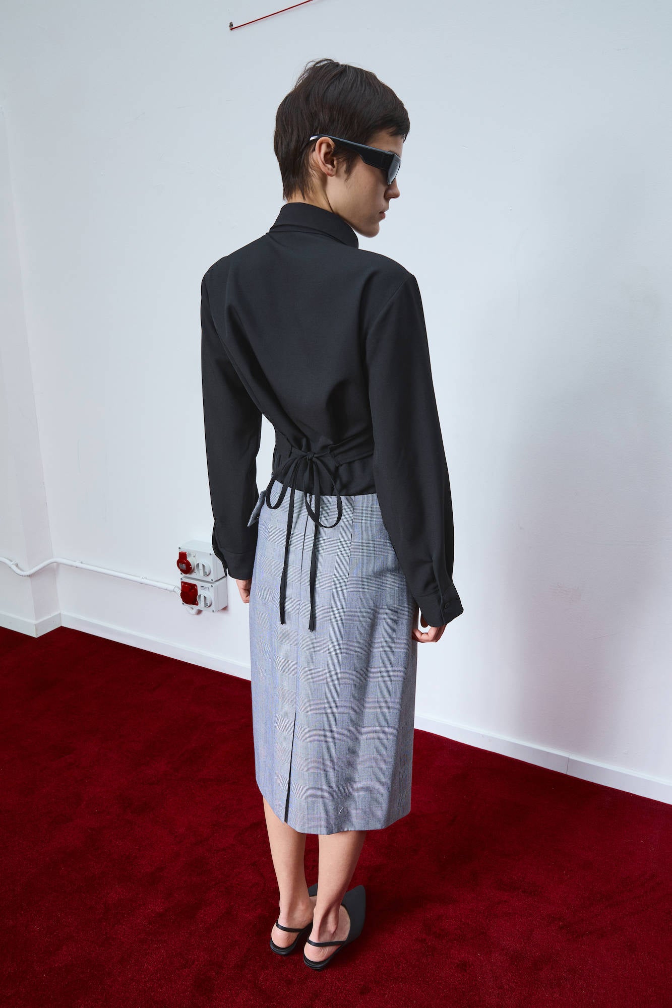 SCULPTED PENCIL SKIRT