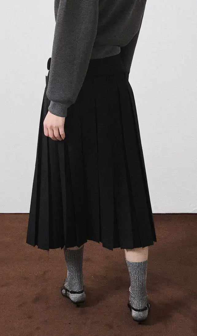 PLEATED SKIRT