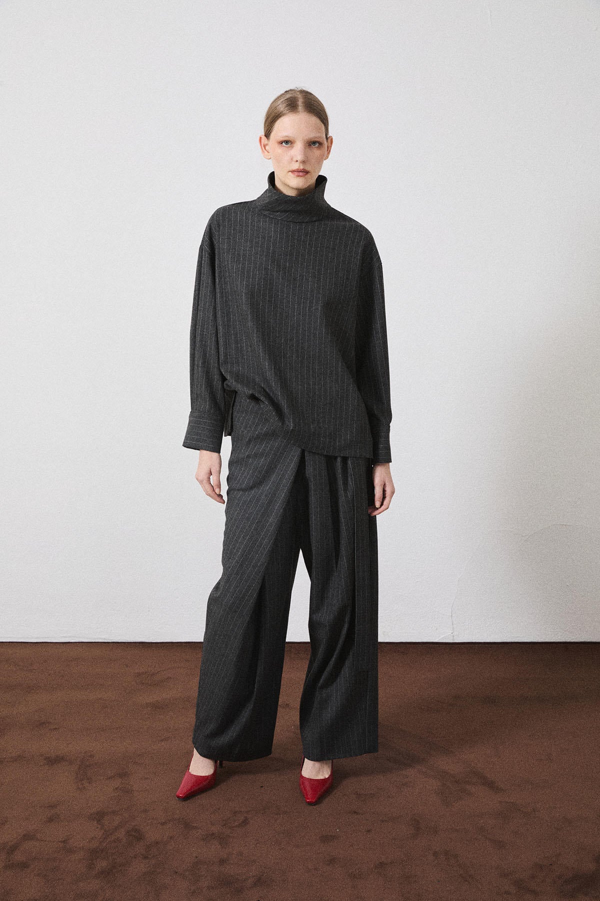 TURTLE NECK SHIRT