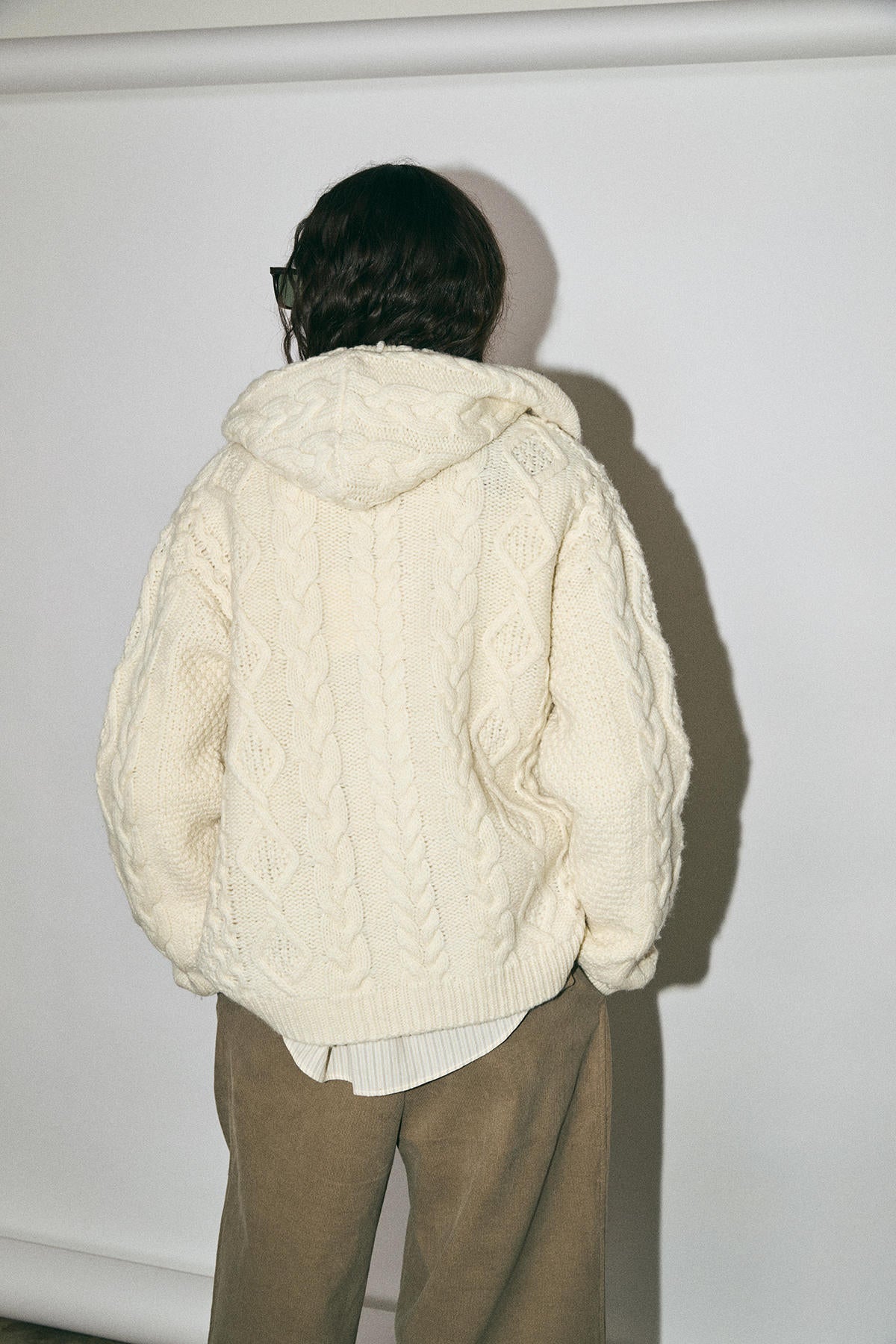 HOODIE CARDIGAN KNIT